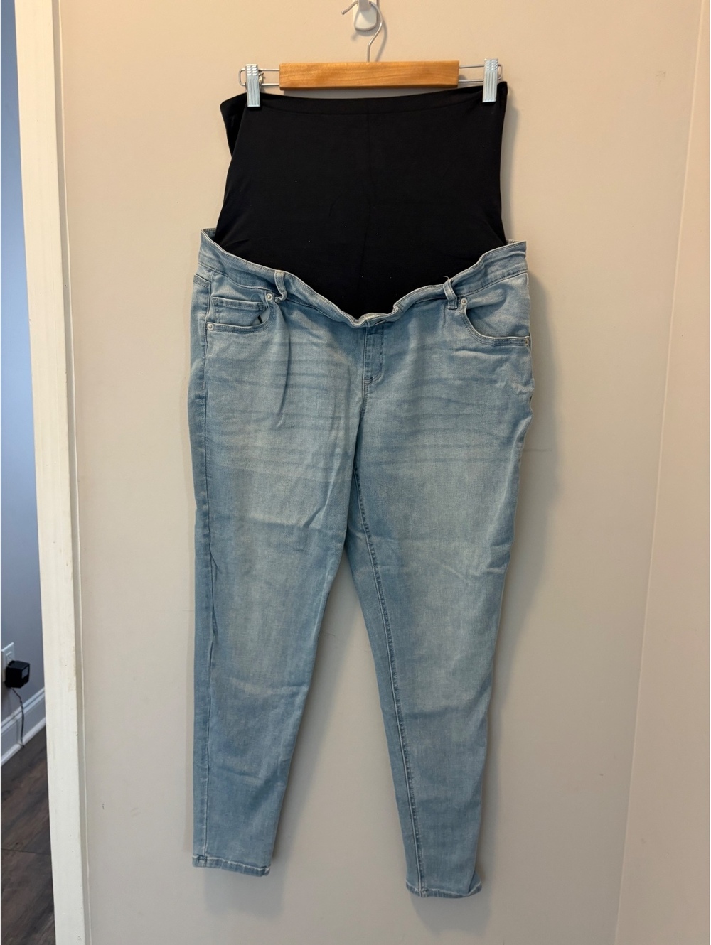Time and Tru Maternity Light Wash Skinny Jeans Size 16 18 Womens